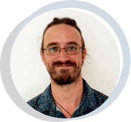 A profile picture of our tutor Tom